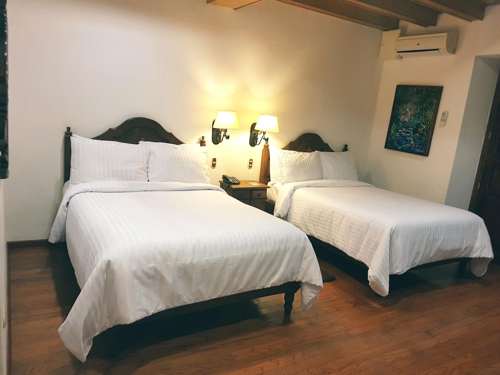 Hotel Mi Solar Centro Uruapan  ภายนอก รูปภาพ