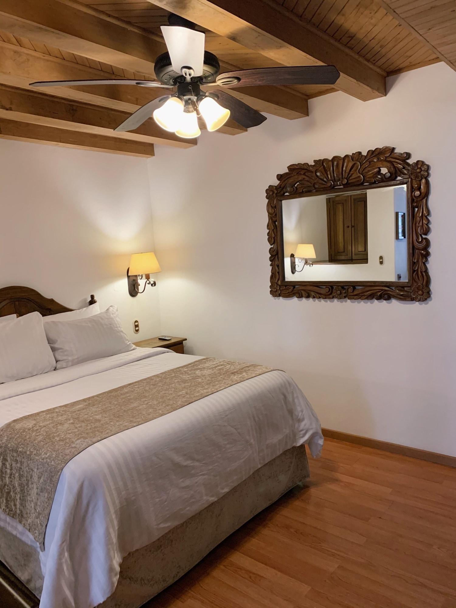 Hotel Mi Solar Centro Uruapan  ภายนอก รูปภาพ